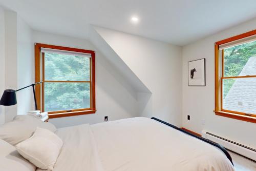 Ein Bett oder Betten in einem Zimmer der Unterkunft Knoll Perch