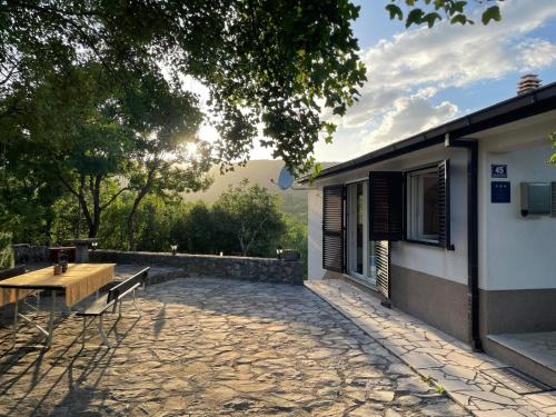 Holiday house with a swimming pool Grubine, Zagora - 22263