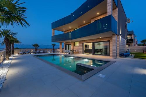 Seaside luxury villa with a swimming pool Privlaka, Zadar - 23517