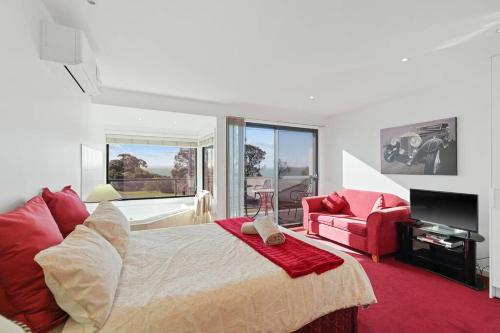 Katil atau katil-katil dalam bilik di Moonlight Bay Accommodation