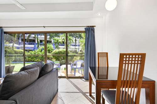 The Club Residence Kamala Beachにあるシーティングエリア