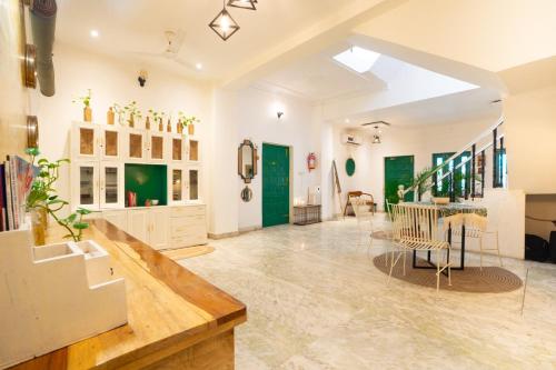 Χώρος καθιστικού στο AnandMai - Sustainable Living Spaces