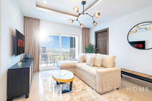 LUX The Bonnington JLT Suite 2