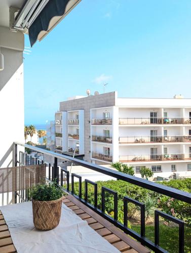 Stylish Studio Close by the Sea