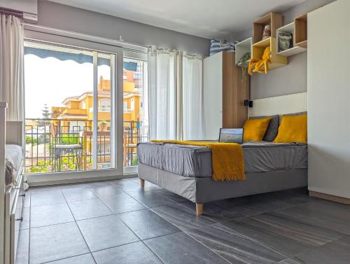 Stylish Studio Close by the Sea