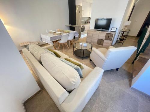 Azahar Centre Apartment & Parking