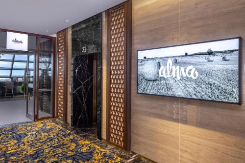 TV a/nebo společenská místnost v ubytování Melia Vinpearl Hue