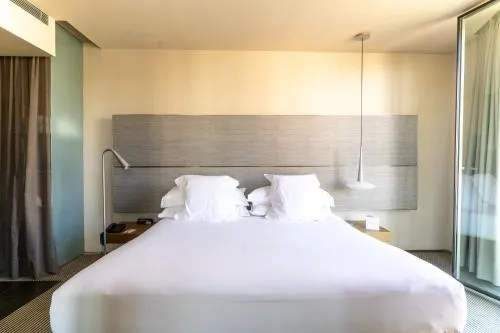 B Hotel photo 24