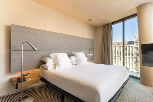 B Hotel photo 23