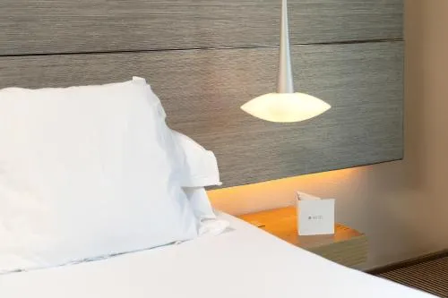 B Hotel photo 25