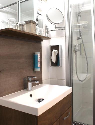 Un baño de Konsumhotel Dorotheenhof Weimar