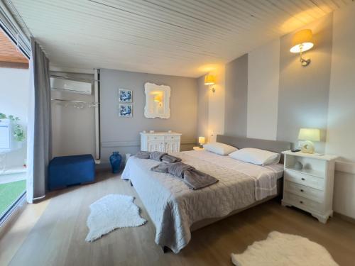 The Hidden Loft in Volos Town