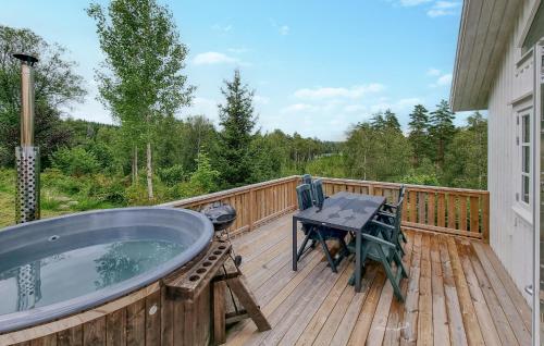 Balkon oz. terasa v nastanitvi Beautiful Home In Gislaved With Wifi
