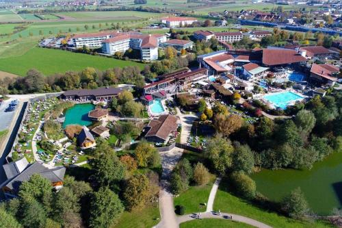 an aerial view of a resort with a swimming pool at Ferienwohnung Frankenliebe in Bad Staffelstein