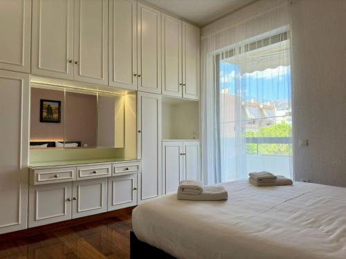 Glyfada Grand Residence