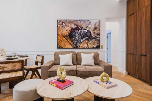 Charming flat - 2BR- 6P - Arc de Triomphe