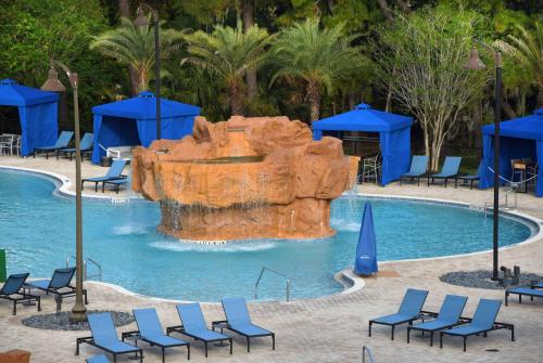 Wyndham Garden Lake Buena Vista Disney Springs® Resort Area Image