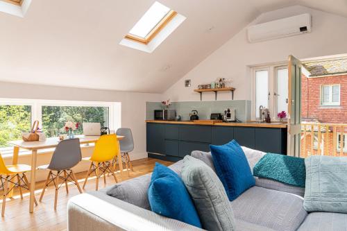 Posezení v ubytování Little Willow Bank - 1 bed luxury apartment between Salisbury and The New Forest