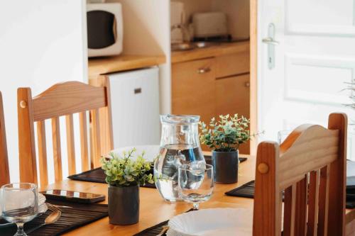 Dapur atau dapur kecil di Camping Le Malazéou Wellness Sport Camping