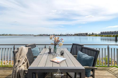 Θέα στο ποτάμι κοντά σε αυτή η παραθεριστική κατοικία