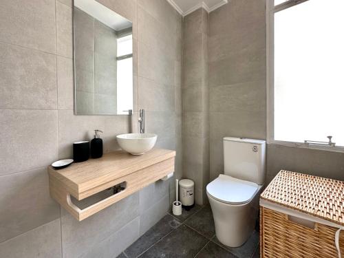 Monastiraki two bedroom apartment!!