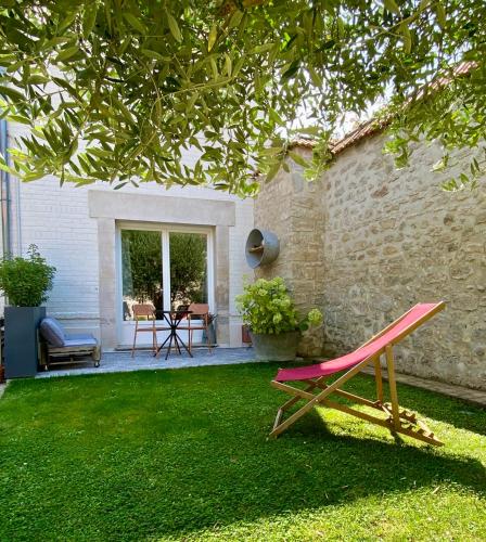Photo de la galerie de l'établissement Studio d’hôtes avec piscine « Le Clos n°6 », à Cormicy