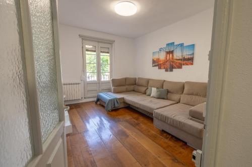 Calle Mayor 26 by Clabao