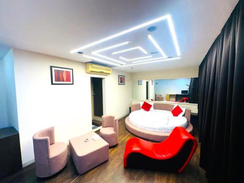 Posezení v ubytování Aundh Elite Stay