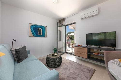Apartments Kanat 1 & 2 with beautiful sea view