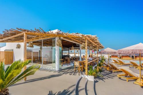 Φωτογραφία από το άλμπουμ του Amethyst Luxury Suites Oia στην Οία