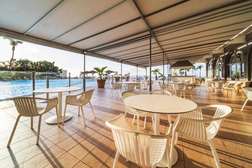 Restaurace v ubytování Hôtel Exsel Créolia