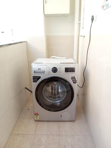 Gambar di galeri bagi Enkay Service Apartments di Kondapur