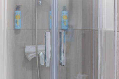 Koupelna v ubytování Pettinara Suites