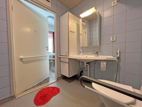 Koupelna v ubytování Muurame-City huoneet