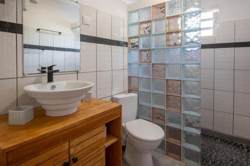 Phòng tắm tại Villa Diané
