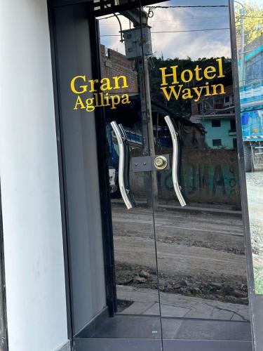 Sijil, anugerah, tanda atau dokumen lain yang dipamerkan di Gran Hotel
