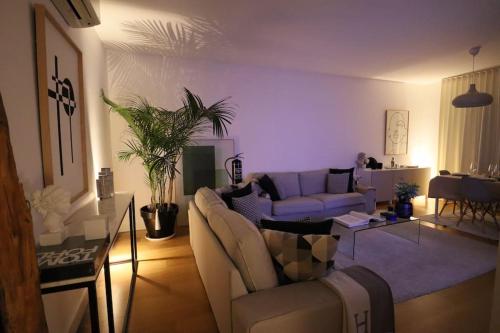 Χώρος καθιστικού στο River Terrace & Pool View - Seixal