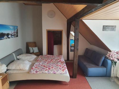 Ένα ή περισσότερα κρεβάτια σε δωμάτιο στο Schöne Ferienwohnung