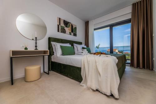 Ένα ή περισσότερα κρεβάτια σε δωμάτιο στο Villa Seascape with private pool