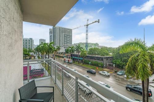 Bright and Airy 2 Bed on Biscayne Blvd with Free Park photo 32