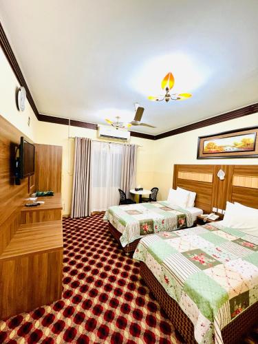 Al Ahrar Hotel
