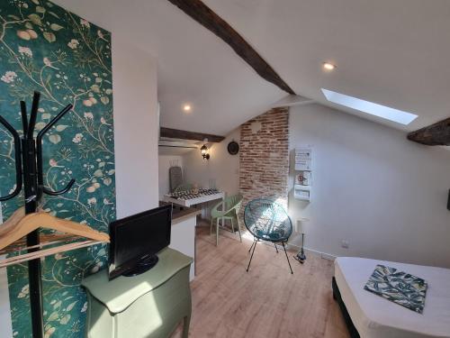 Le Studio du Docteur Privey - Free & secure Park Bike -3mn Autoroute