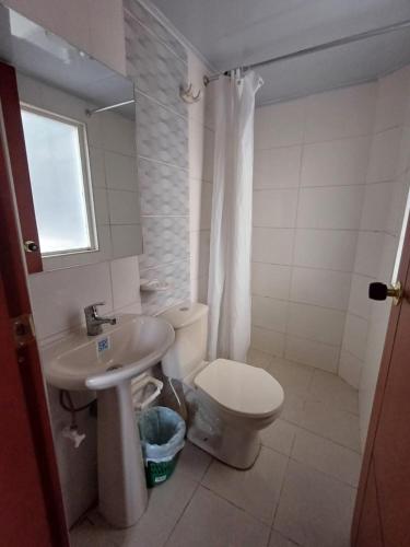 Koupelna v ubytování Bohemia Hotel