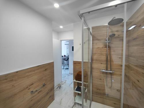 Flore Residence