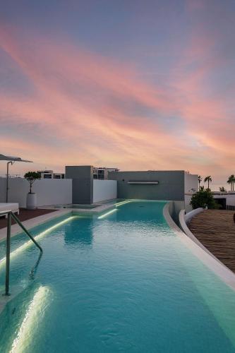 Nikki Beach Resort & Spa Dubai — Pool view