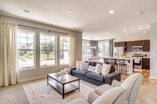 Gallery image of 4 Mi to The District Family Home with Tennis Access in South Jordan