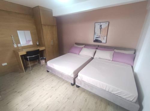 Cama o camas de una habitación en Newly Built Private Villa with Pool in Cainta