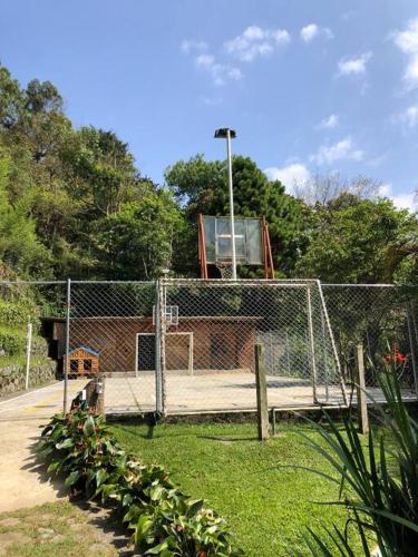 Tenis dan/atau kemudahan skuasy di Finca Villa Real atau berdekatan