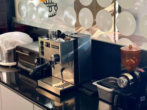 Dapur atau dapur kecil di Sunrise Hotel Semarang