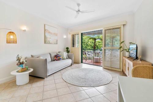 Gallery image of Cozy Waterfront - Free Parking Pool in Cairns North